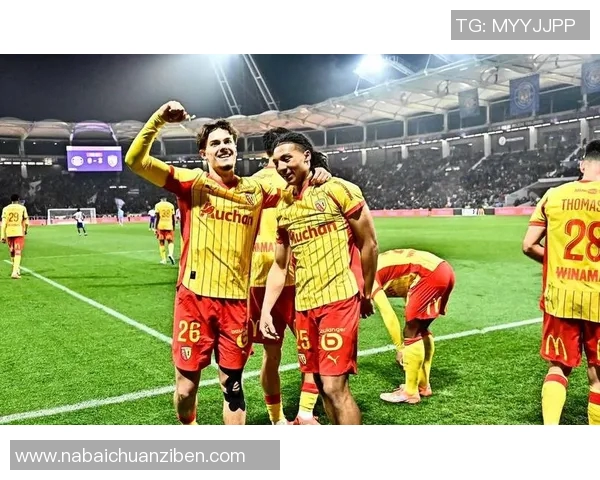 朗斯与索肖比赛因特殊原因延期球迷期待新赛程安排